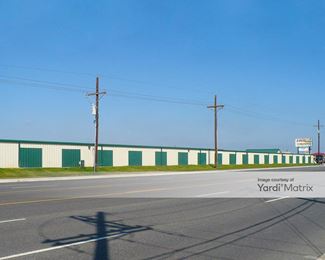 Photo 3 of A-Plus Super Storage - 10410 Slide Road, Lubbock, TX