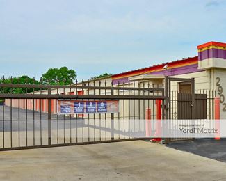 Photo 2 of Public Storage - 2902 Drake Avenue SW, Huntsville, AL