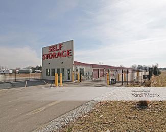 Photo 2 of Cumberland Storage - 6237 West US 40, Greenfield, IN