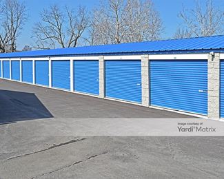 Photo 3 of Extra Space Storage - 7634 Madison Avenue, Indianapolis, IN