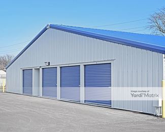 Photo 5 of Extra Space Storage - 7634 Madison Avenue, Indianapolis, IN