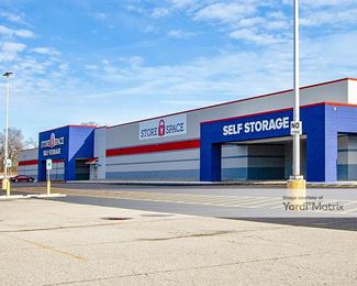 Photo 5 of Store Space Self Storage - 2715 Madison Avenue, Indianapolis, IN