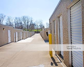 Photo 3 of Extra Space Storage - 9702 Taylorsville Road, Louisville, KY