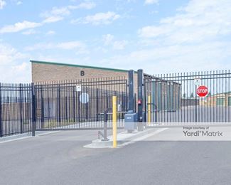 Photo 2 of Self Storage at Chapel Hill - 6615 Chapel Hill Blvd, Pasco, WA