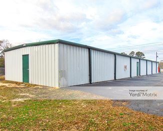 Photo 2 of Extra Space Storage - 5515 Woodbine Road, Pace, FL