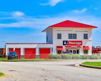 Photo 1 of iStorage - 202 Osigian Blvd, Warner Robins, GA