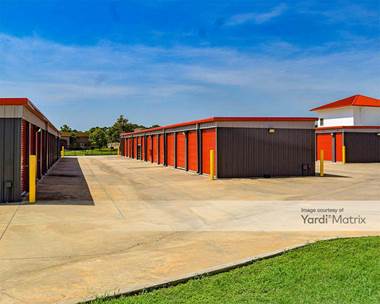 Storage Units for Rent available at 202 Osigian Blvd, Warner Robins, GA 31088