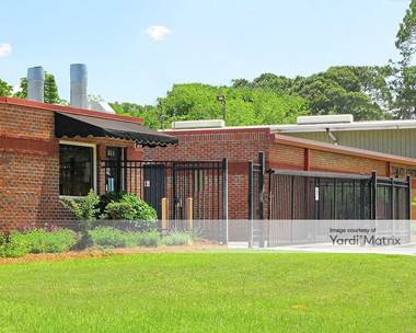 Storage Units for Rent available at 518 Gen. Courtney Hodges Blvd, Perry, GA 31069