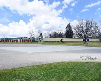 Photo 4 of Storage Rentals of America - 470 North Street, Auburn, IN