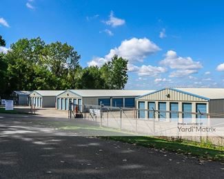 Photo 2 of Great Lakes Mini Max Storage - 22189 IN-23, South Bend, IN