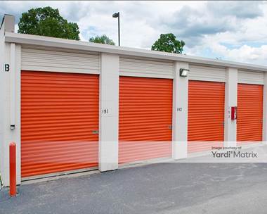 Storage Units for Rent available at 7435 Rockville Road, Indianapolis, IN 46214