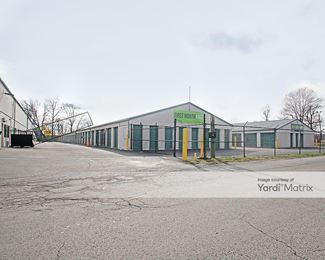 Photo 3 of Extra Space Storage - 6231 Crawfordsville Road, Indianapolis, IN