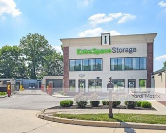 Photo 1 of Extra Space Storage - 10986 Allisonville Office Drive, Fishers, IN