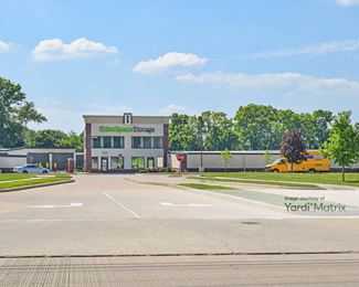 Photo 2 of Extra Space Storage - 10986 Allisonville Office Drive, Fishers, IN