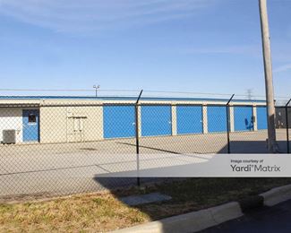 Photo 6 of Extra Space Storage - 8601 National Turnpike, Fairdale, KY