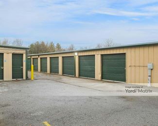 Photo 2 of Storage Rentals of America - 428 Main Street, La Grange, KY