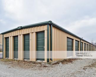 Photo 3 of Storage Rentals of America - 428 Main Street, La Grange, KY