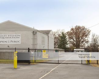 Photo 2 of Extra Space Storage - 5420 Valley Station Road, Louisville, KY