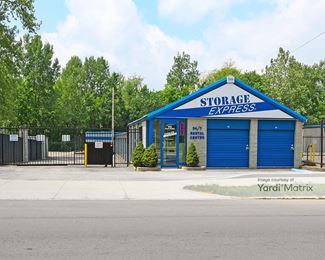 Photo 1 of Extra Space Storage - 935 State Street, New Albany, IN