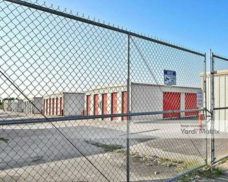 Photo 3 of CubeSmart Self Storage - 1301 La Salle Avenue, Waco, TX