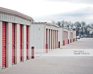 Photo 6 of CubeSmart Self Storage - 1301 La Salle Avenue, Waco, TX