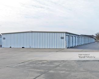 Photo 4 of AAA Self Storage - 414 North Robinson Drive, Robinson, TX