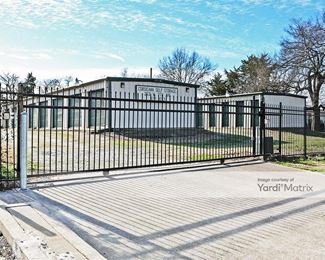 Photo 1 of My Garage Self Storage - 2631 West 7th Avenue, Corsicana, TX