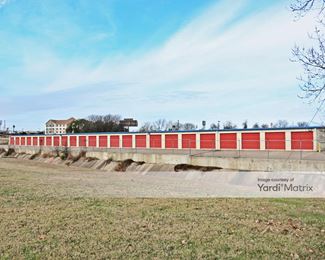 Photo 3 of Ideal Self Storage - 2518 La Salle Avenue, Waco, TX