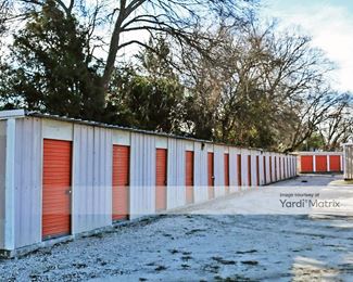 Photo 2 of Beaton Street Mini Storage - 1207 North Beaton Street, Corsicana, TX