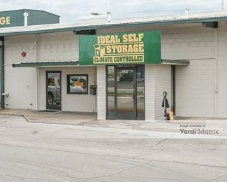 Photo 5 of Ideal Self Storage - 225 North Industrial Drive, Waco, TX