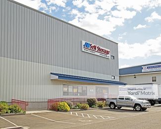 Photo 3 of JB Self Storage - 222 Selleck Street, Stamford, CT