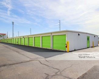 Photo 5 of Extra Space Storage - 580 New Park Avenue, West Hartford, CT