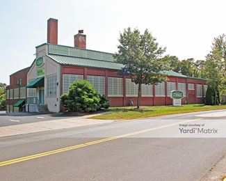 Photo 2 of Extra Space Storage - 56 Pameacha Avenue, Middletown, CT