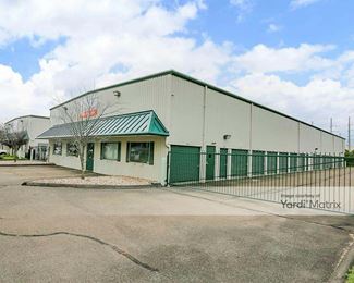 Photo 2 of Drive-Up Storage - 483 Washington Avenue, North Haven, CT
