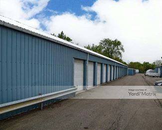 Photo 2 of Storage Rentals of America - 7298 Fenton Road, Grand Blanc, MI