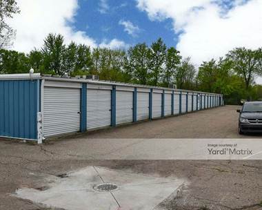 Storage Units for Rent available at 7298 Fenton Road, Grand Blanc, MI 48439