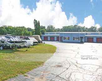 Photo 3 of A-1 Pack-Stack - 5147 North Genesee Road, Flint, MI
