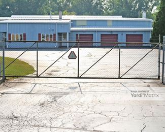 Photo 4 of A-1 Pack-Stack - 5147 North Genesee Road, Flint, MI