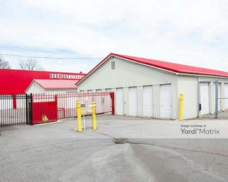 Photo 3 of Storage Rentals of America - 1290 West Dickman Road, Springfield, MI