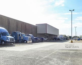 Photo 3 of Mudbug-s Self Storage - 2024 Belle Chase Hwy, Gretna, LA