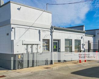 Photo 4 of Extra Space Storage - 601 Whitney Avenue, Gretna, LA
