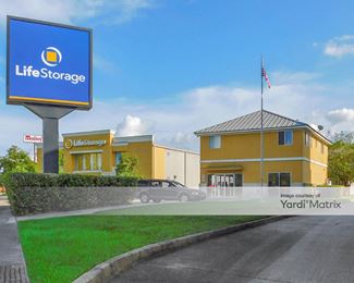 Photo 4 of Storage Center, The - 2012 Belle Chasse Hwy, Gretna , LA