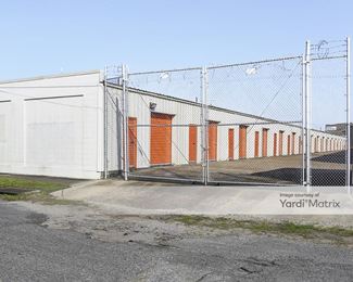Photo 3 of Public Storage - 3900 Tchoupitoulas Street, New Orleans, LA