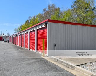 Photo 3 of iStorage - 6751 Macon Road, Columbus, GA