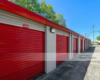 Photo 2 of Storage Rentals of America - 3560 Victory Drive, Columbus, GA