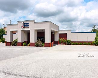 Photo 1 of Sun Self Storage - 1704 Frederick Road, Opelika, AL