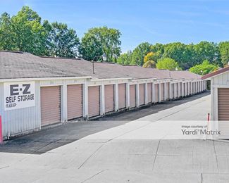 Photo 3 of E-Z Self Storage - 516 Youngstown-Warren Road, Niles, OH