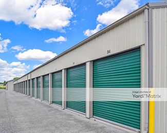 Photo 3 of Greenlock Storage - 13283 South Dixie Hwy, Bowling Green, OH
