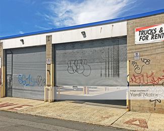 Photo 2 of Storage Maxx USA - 7514 Jamaica Avenue, Woodhaven, NY