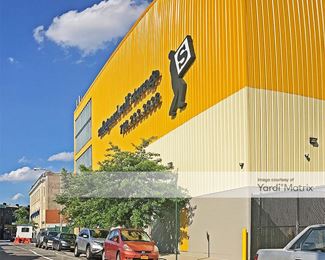 Photo 2 of Safeguard Self Storage - 1726 Hancock Street, Ridgewood, NY